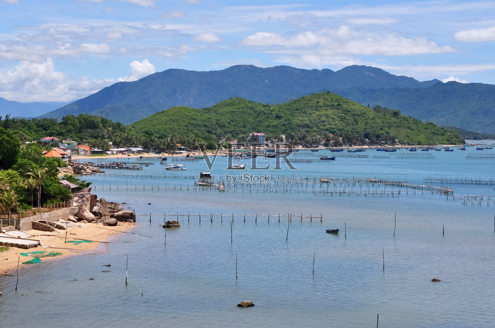 水平房在东南亚国家越南。照片摄影图片