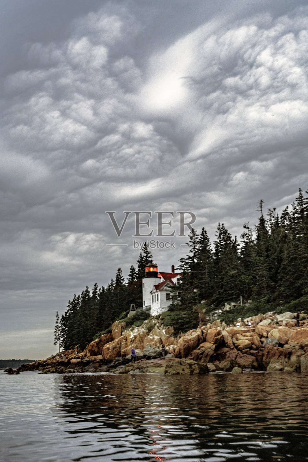 风暴酝酿。照片摄影图片