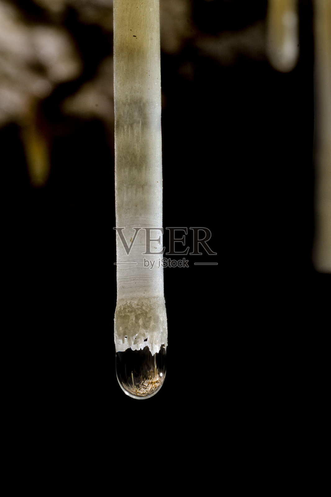 斯塔拉特，阿诺尔菲洞穴照片摄影图片