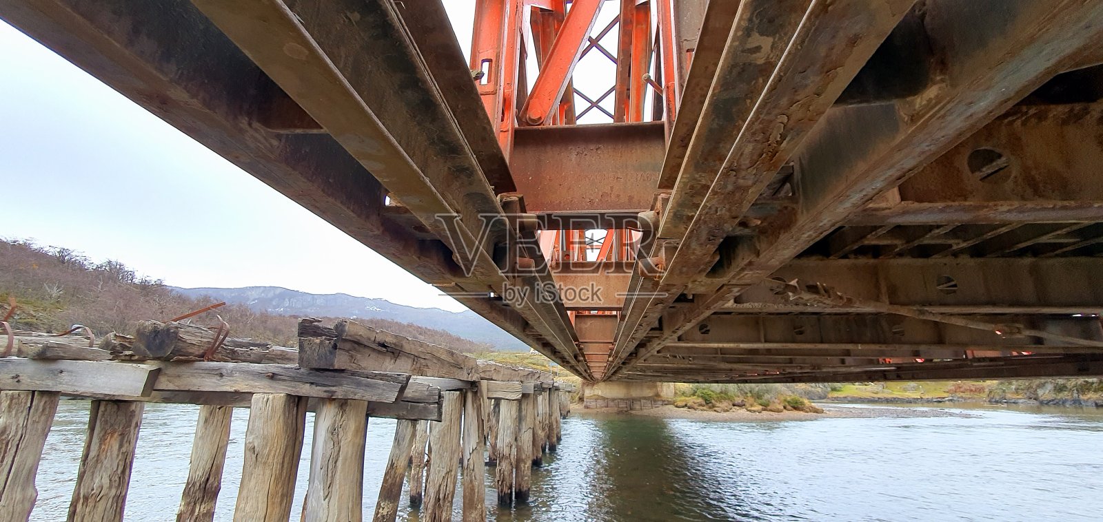 铁桥照片摄影图片