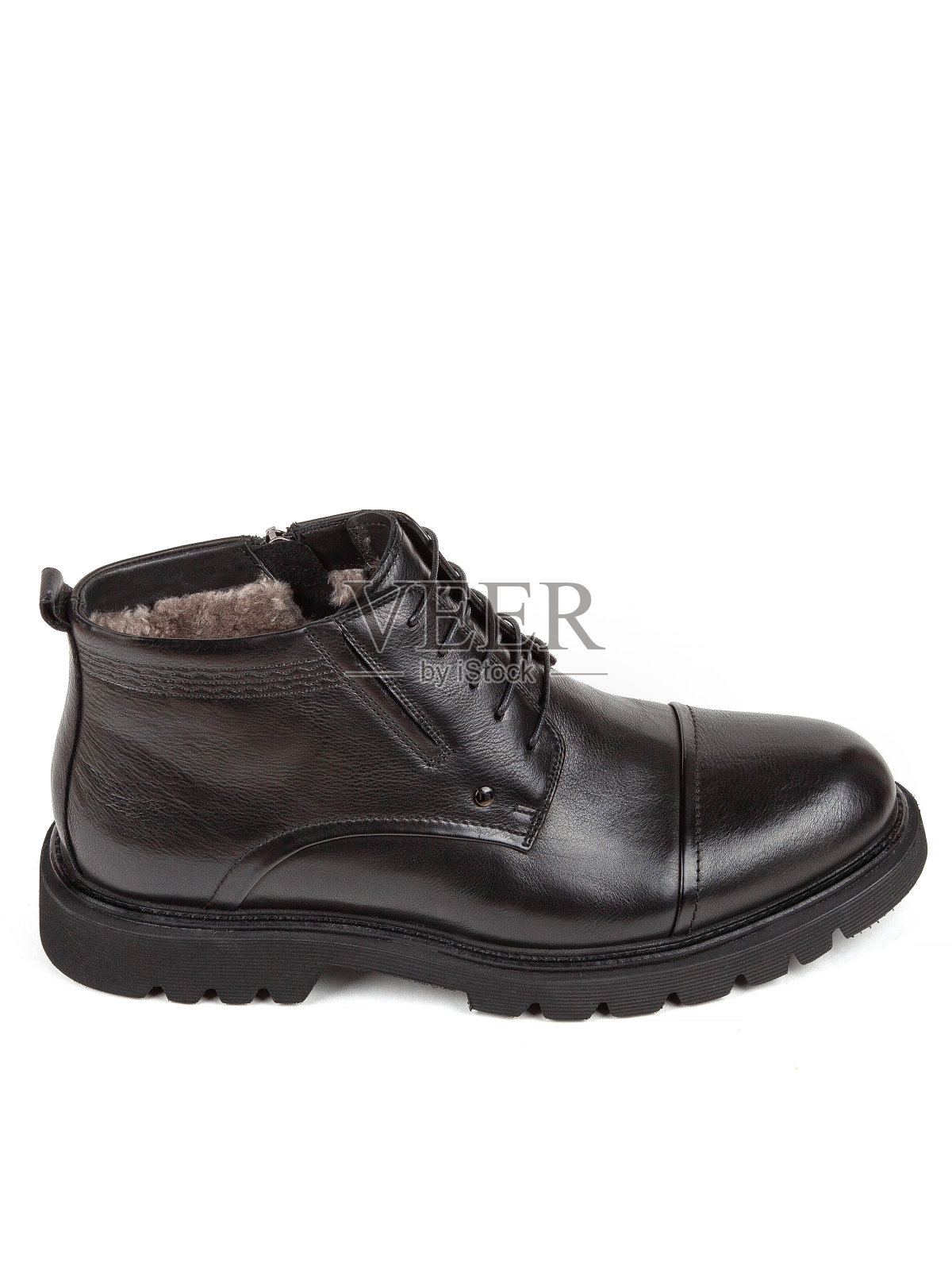 经典新男子黑色冬季皮革毛皮靴子孤立在白色背景照片摄影图片