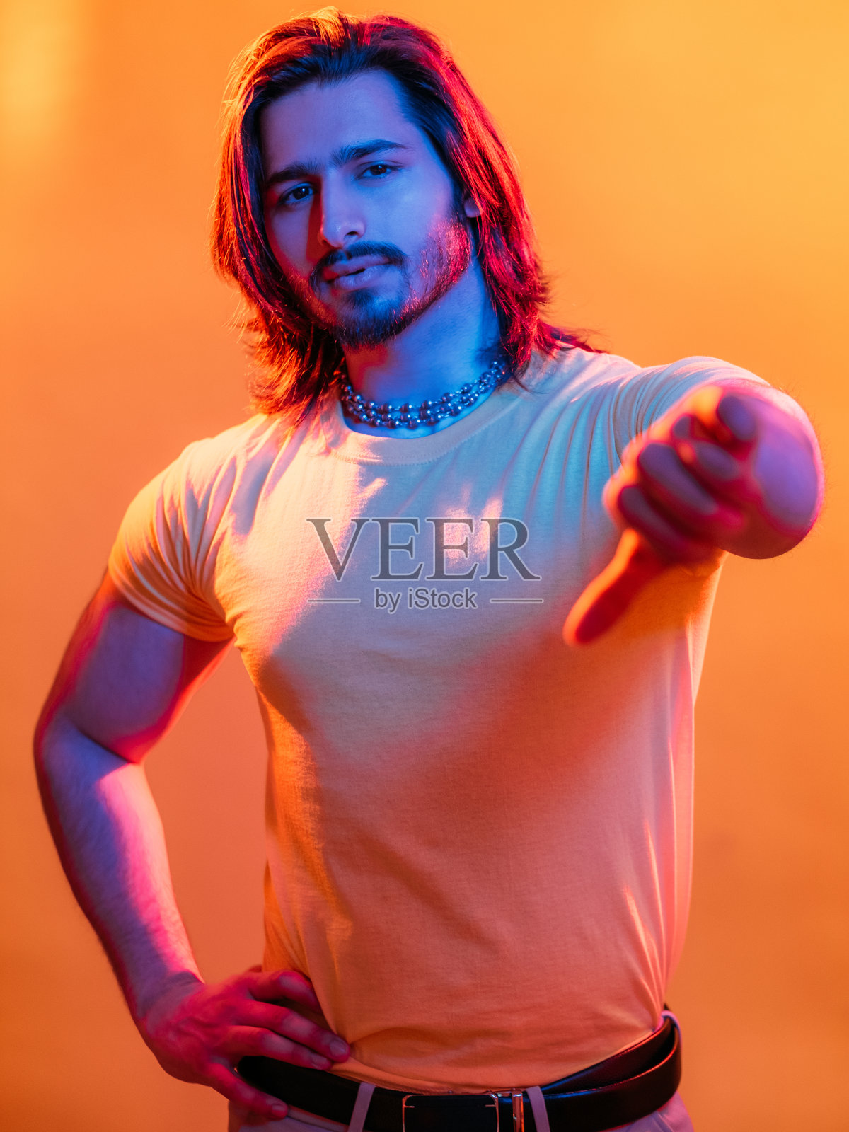 责怪潮人的错误选择失望照片摄影图片