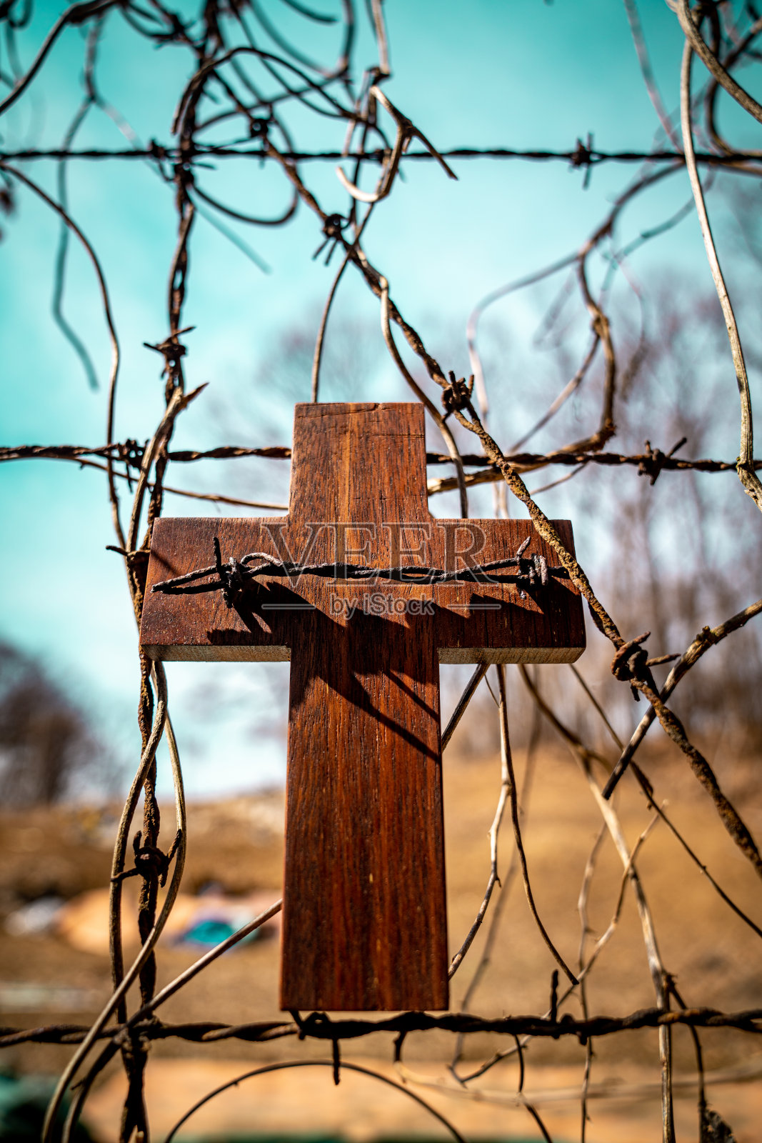 阻挡墙背景木十字架照片摄影图片