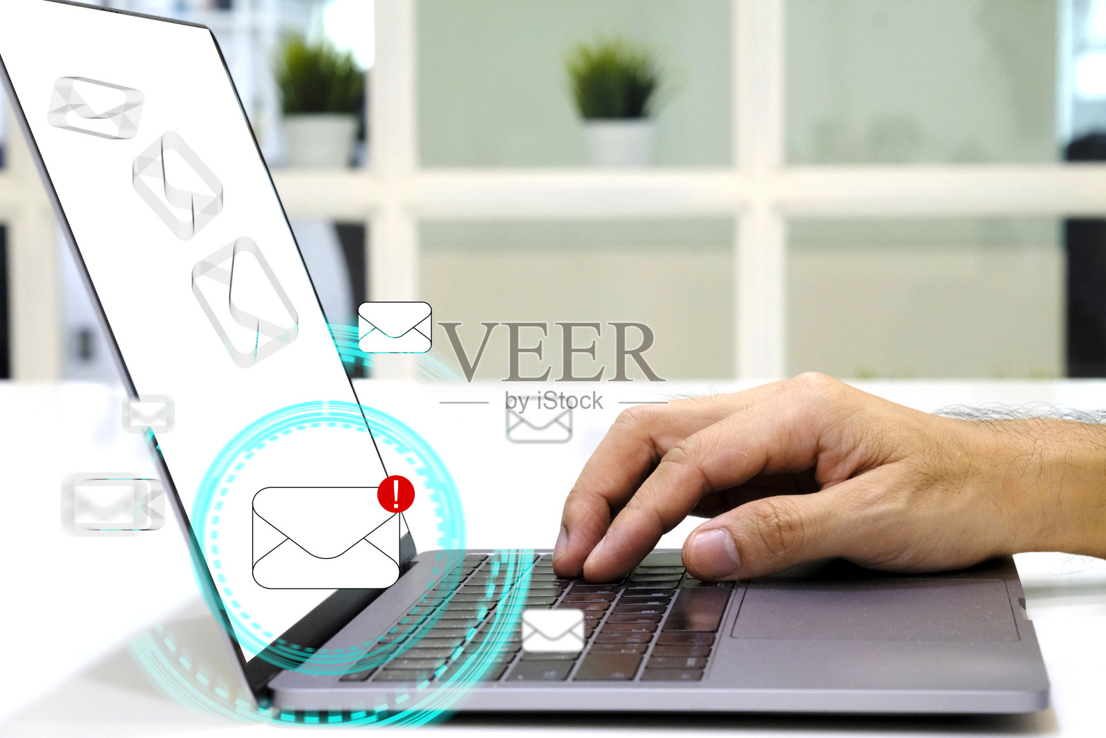 商人接收电子邮件。照片摄影图片