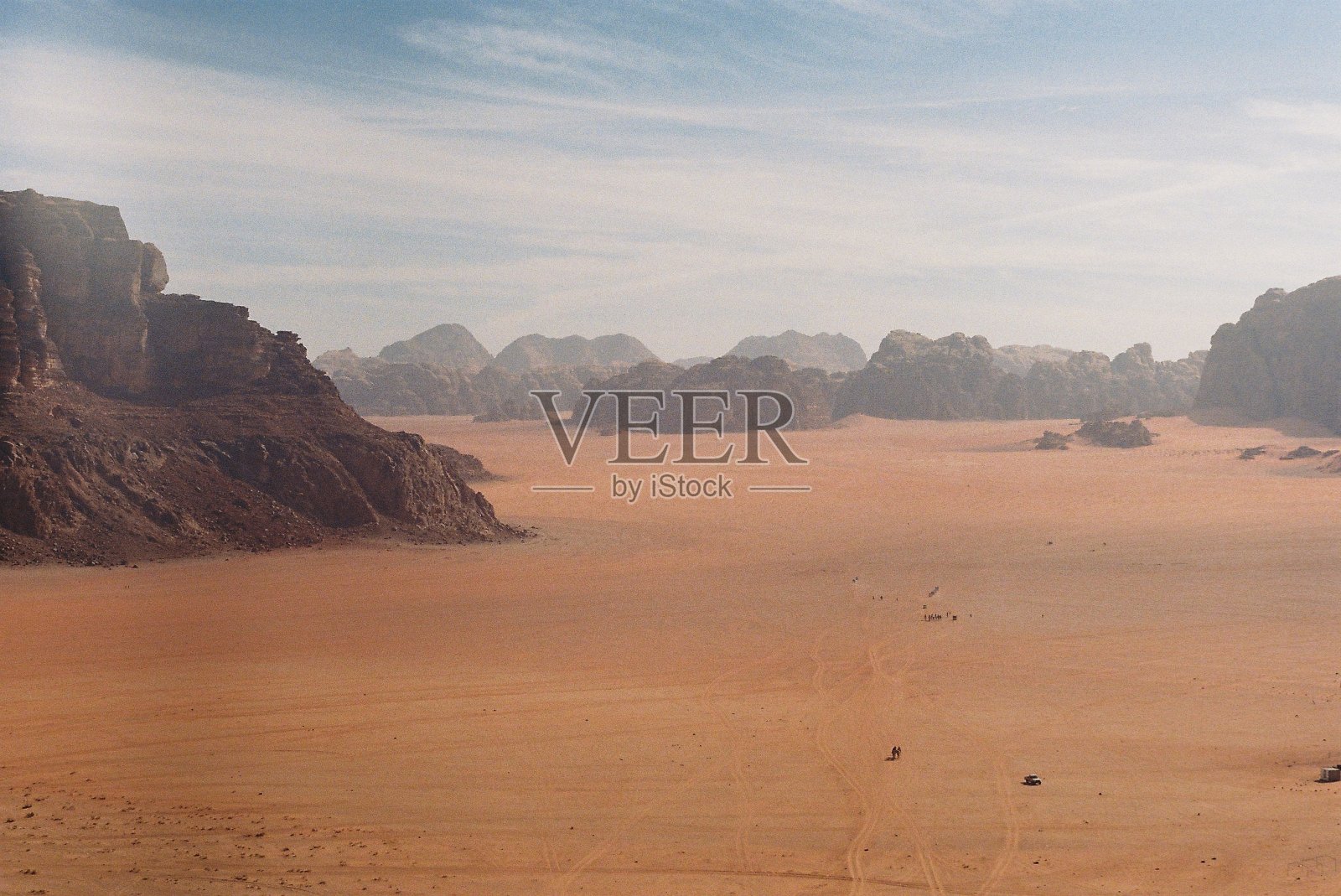 约旦瓦迪拉姆2019年12月35毫米胶片拍摄照片摄影图片