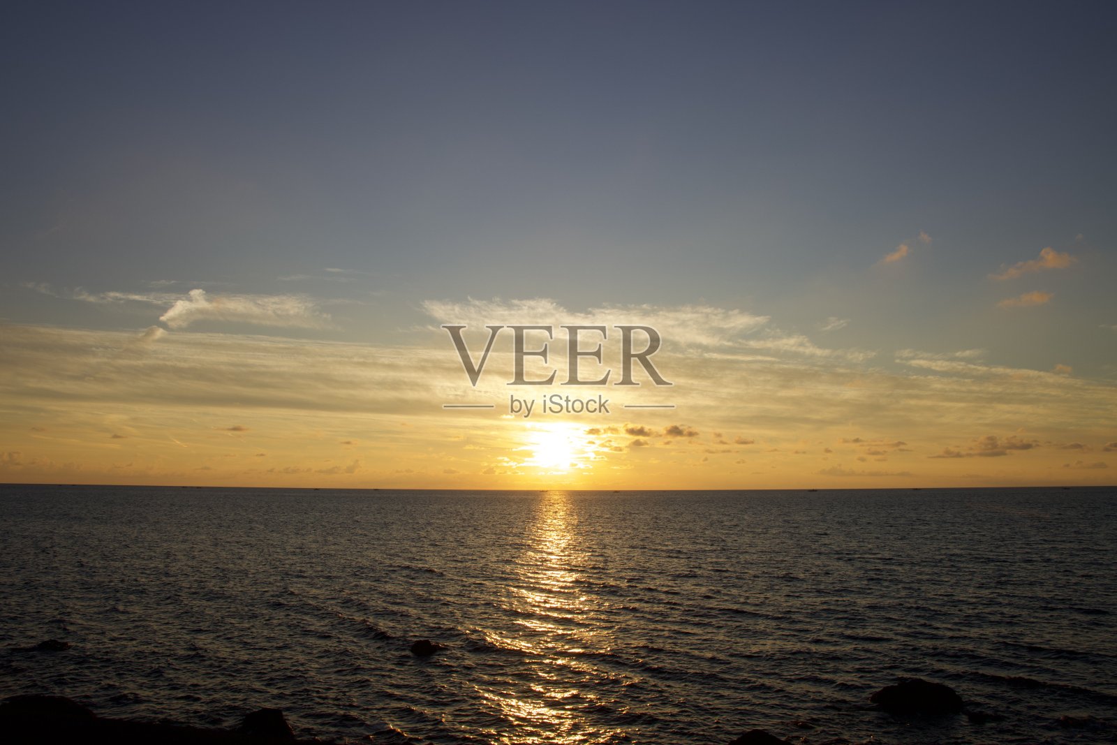 海上日落照片摄影图片