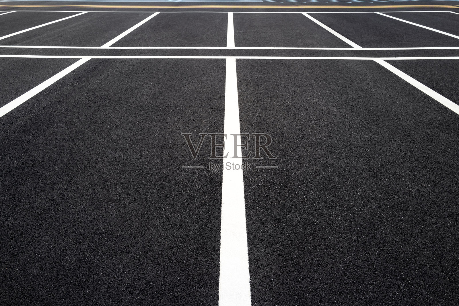 空沥青路停车场照片摄影图片