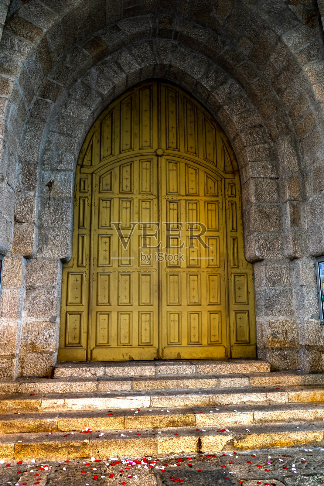 教堂门照片摄影图片