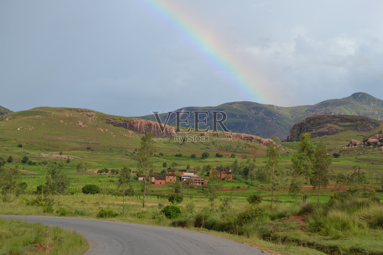 彩虹在马达加斯加照片摄影图片