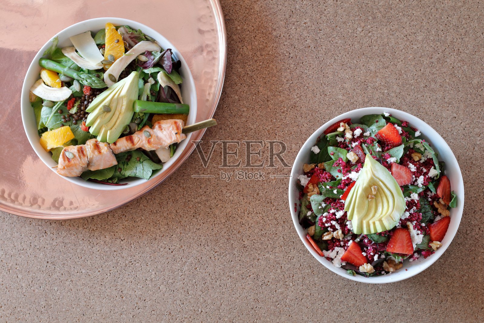 健康、美味、丰富多彩的沙拉照片摄影图片