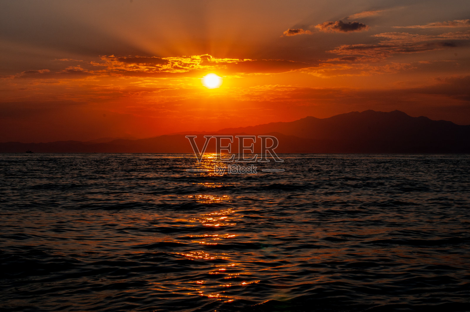 地中海宁静的日落照片摄影图片