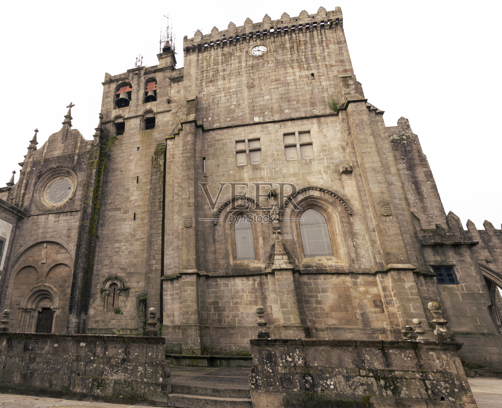 西班牙葡萄牙路圣地亚哥德孔波斯特拉，图伊市圣玛丽亚大教堂外景照片摄影图片