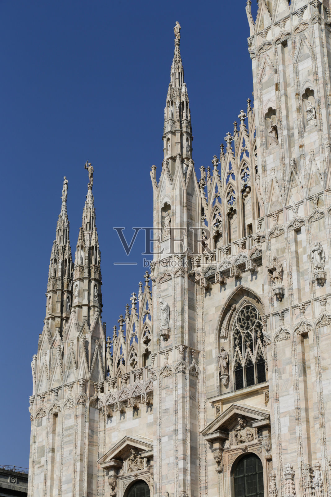 在米兰大教堂照片摄影图片