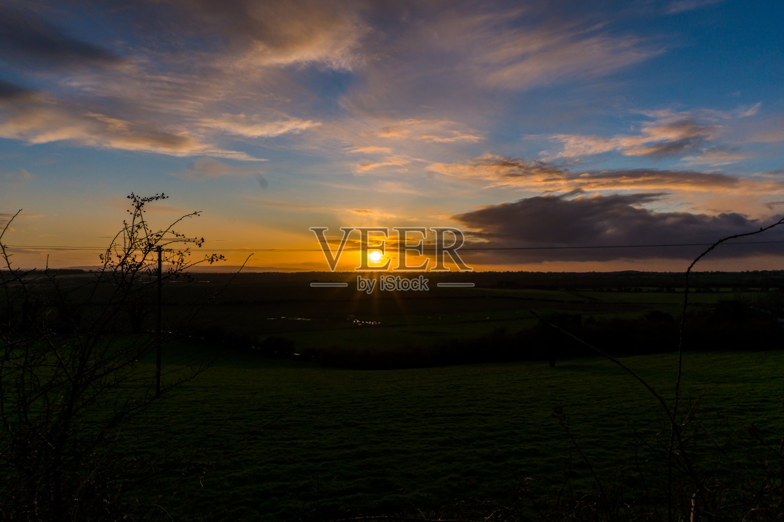 日落平原照片摄影图片