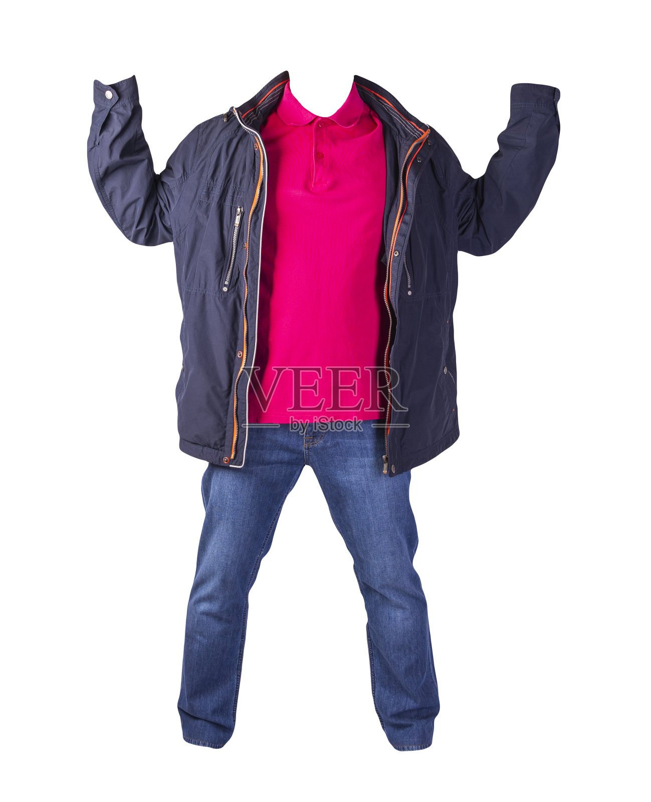 夹克，衬衫和蓝色牛仔裤被隔离在白色背景上。休闲时尚服装照片摄影图片