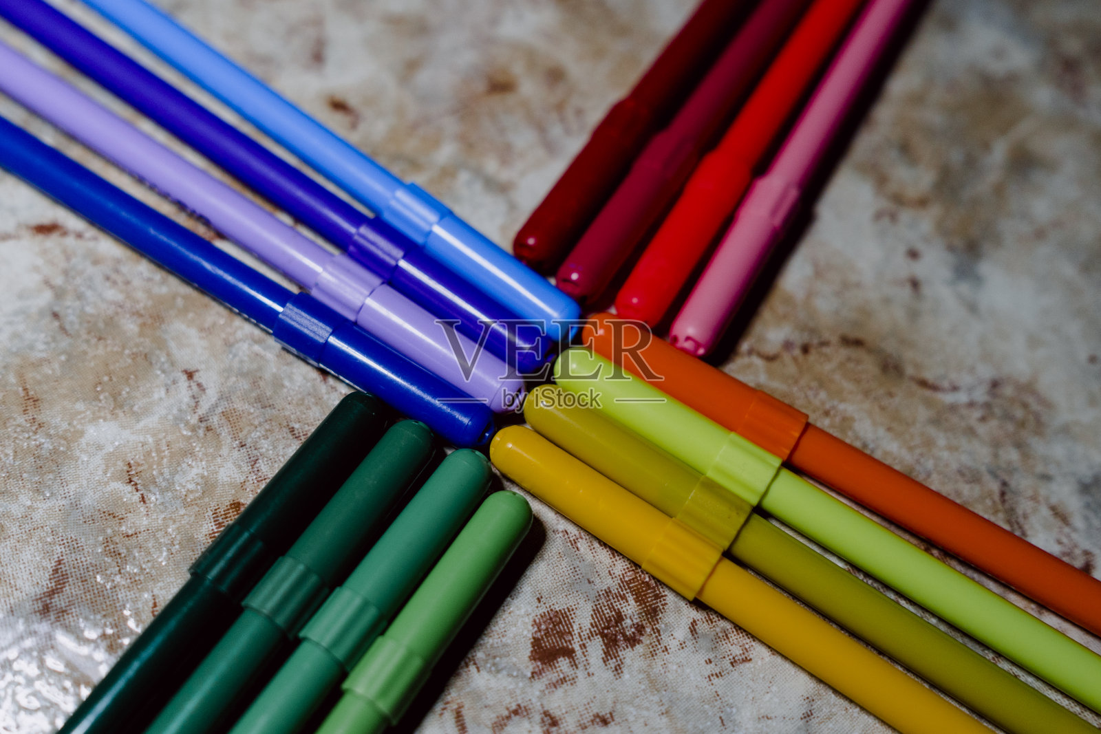 一些标记由原色放置照片摄影图片