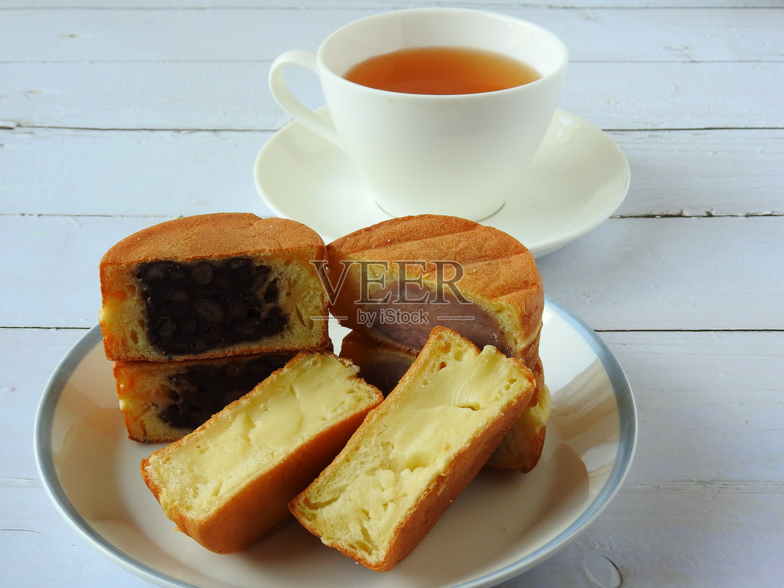 轮饼是台湾很受欢迎的小吃。照片摄影图片