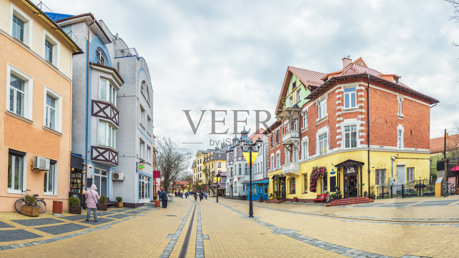 俄罗斯泽列诺格拉茨克的科罗特尼步行街全景照片摄影图片