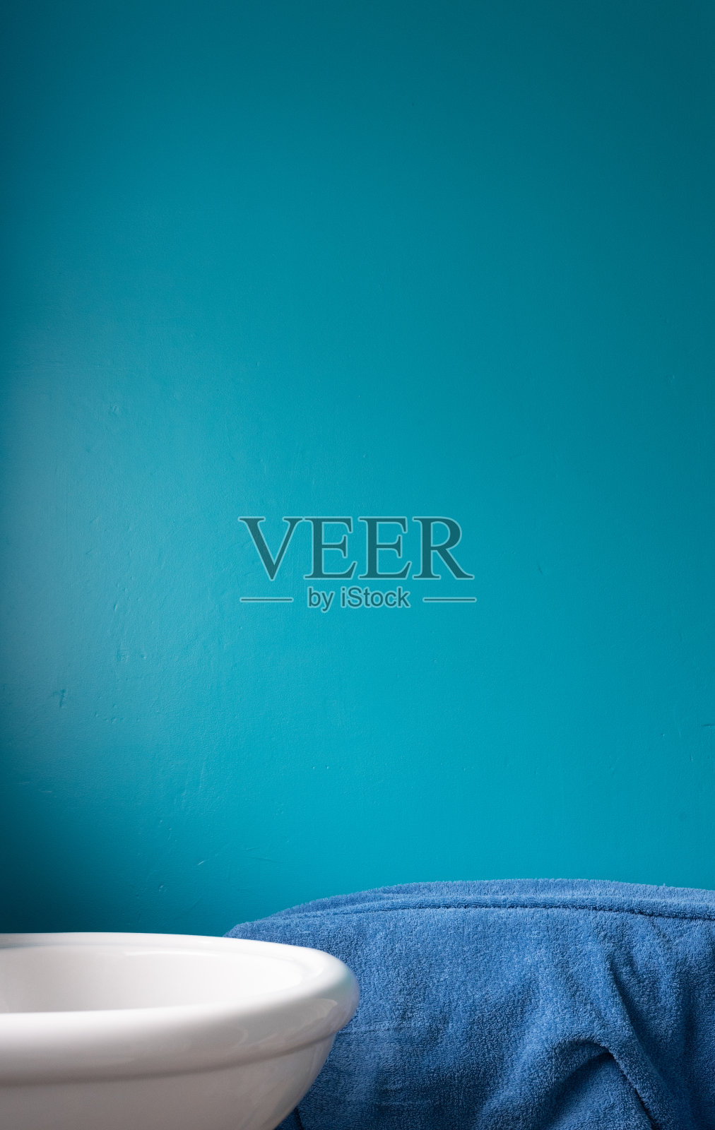 浴室场景只有三种元素和色彩照片摄影图片