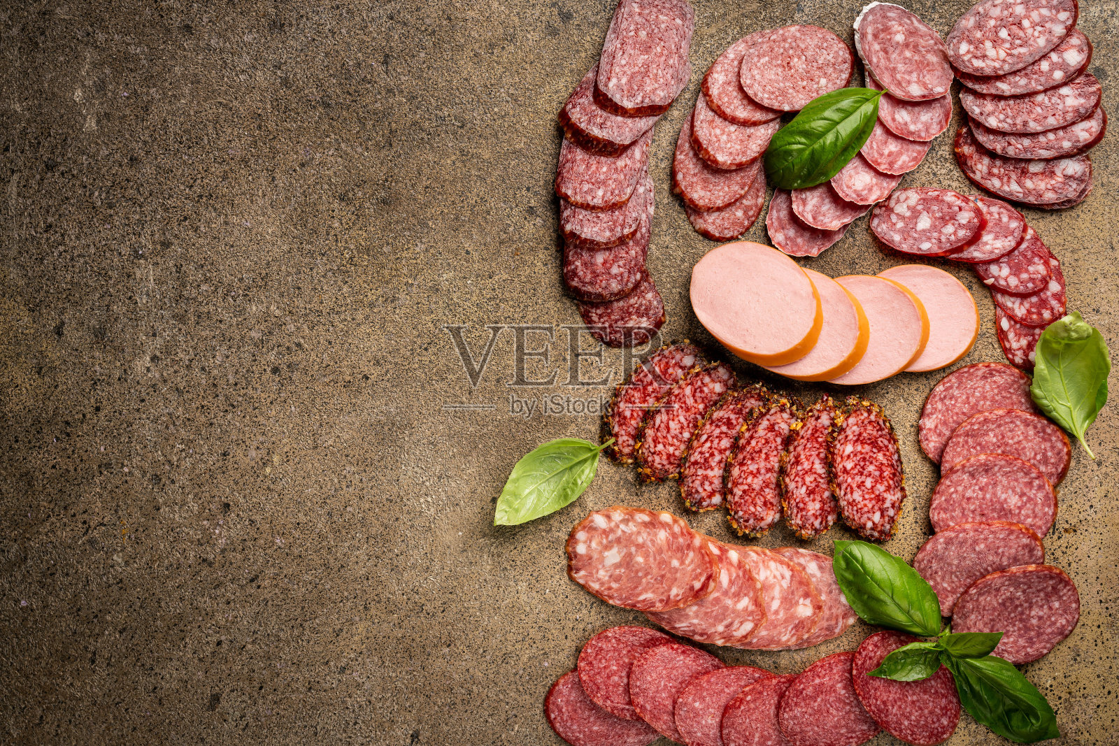 一套不同类型的香肠照片摄影图片