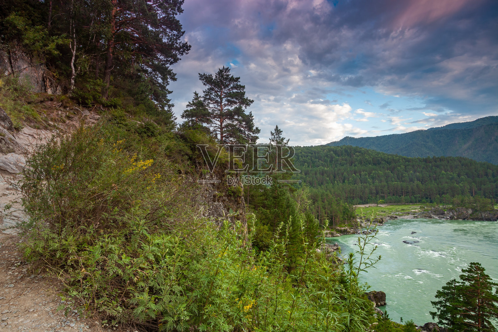 晚上的风景照片摄影图片