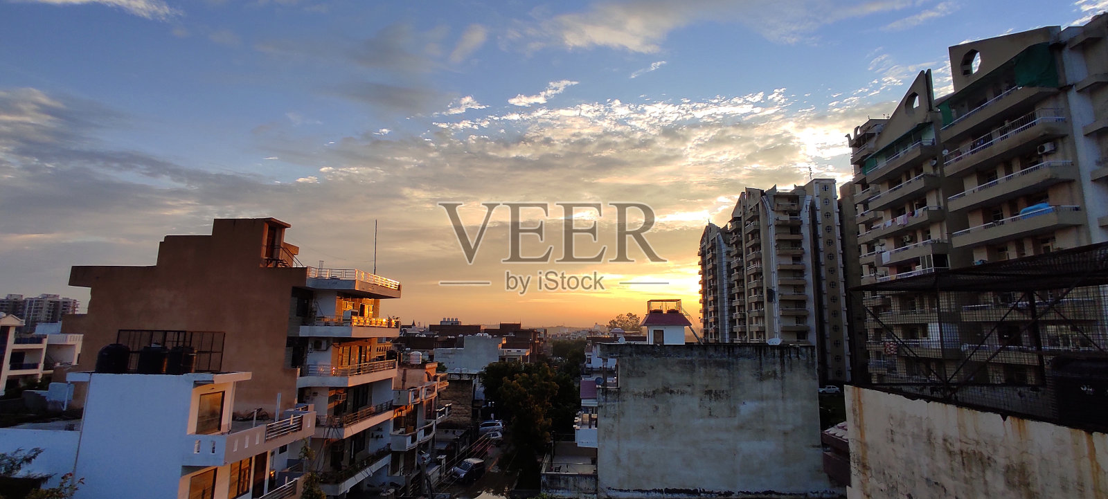 日落在城市照片摄影图片