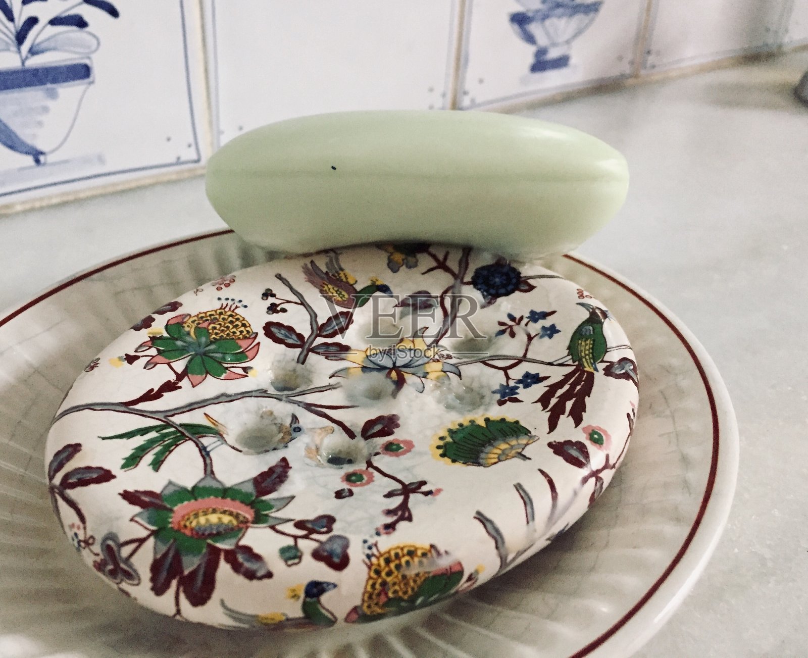 漂亮的肥皂碟照片摄影图片