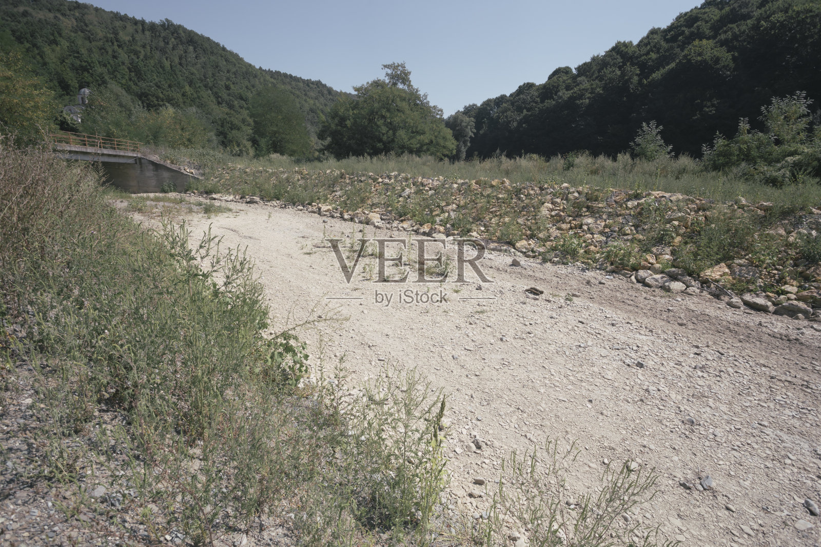 干涸的河床照片摄影图片