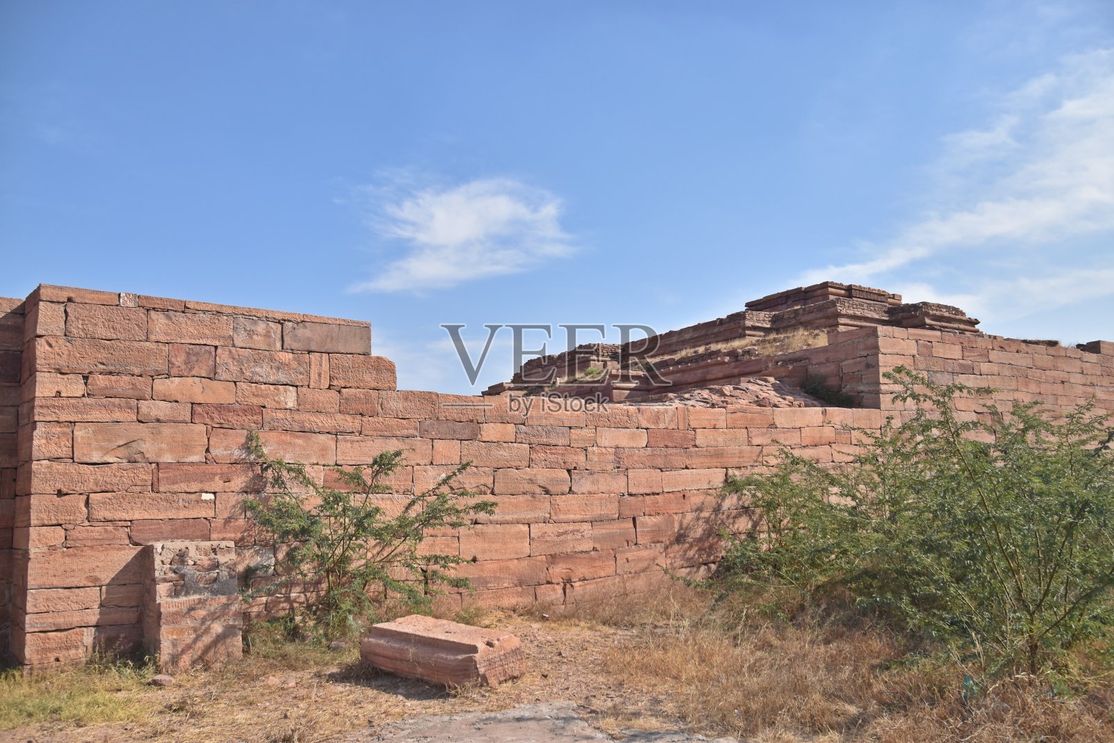 印度拉贾斯坦邦焦特布尔的古老曼多堡和寺庙照片摄影图片