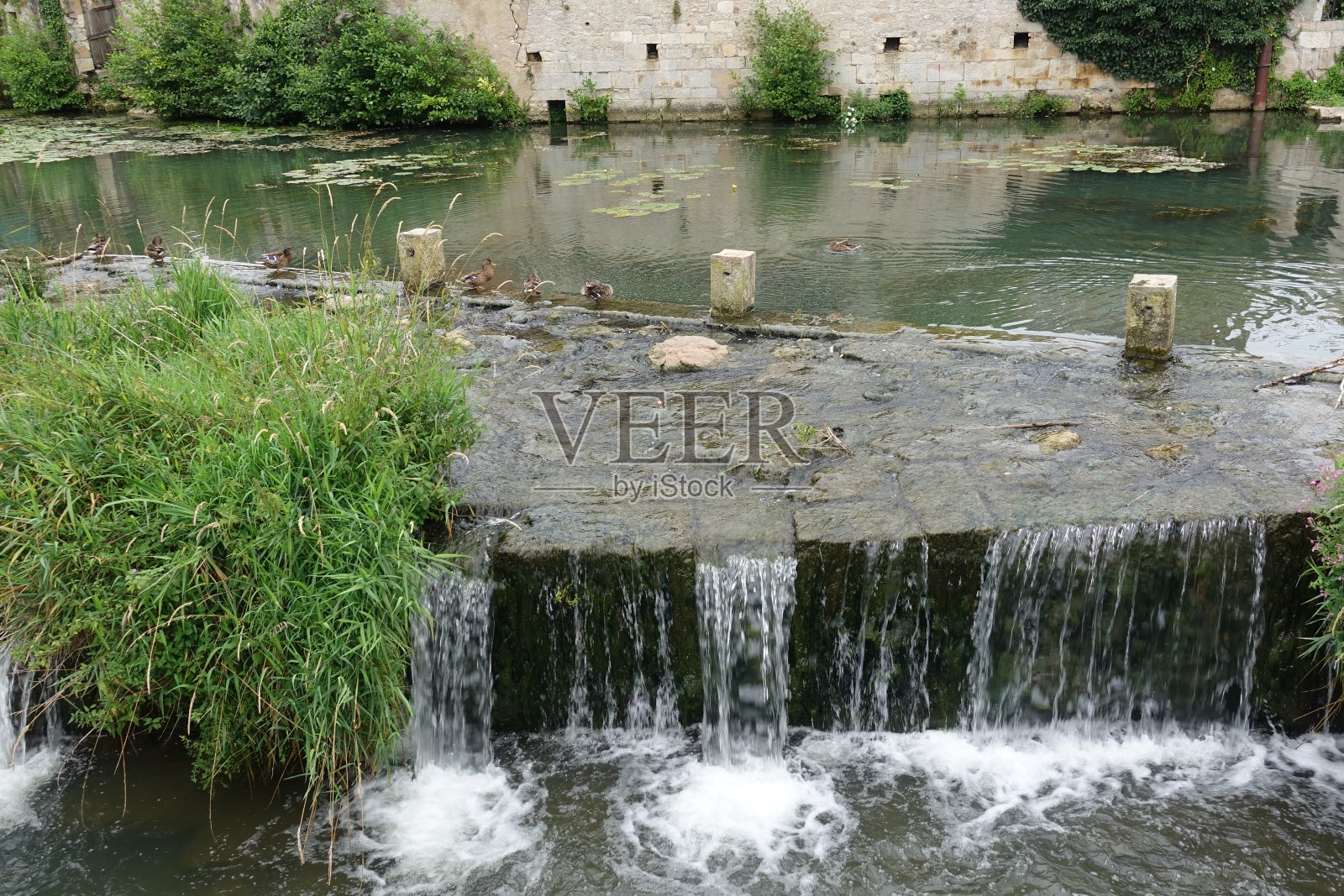 洛斯运河du Nivernais Clamecy nievre Bourgogne特许权伯爵照片摄影图片