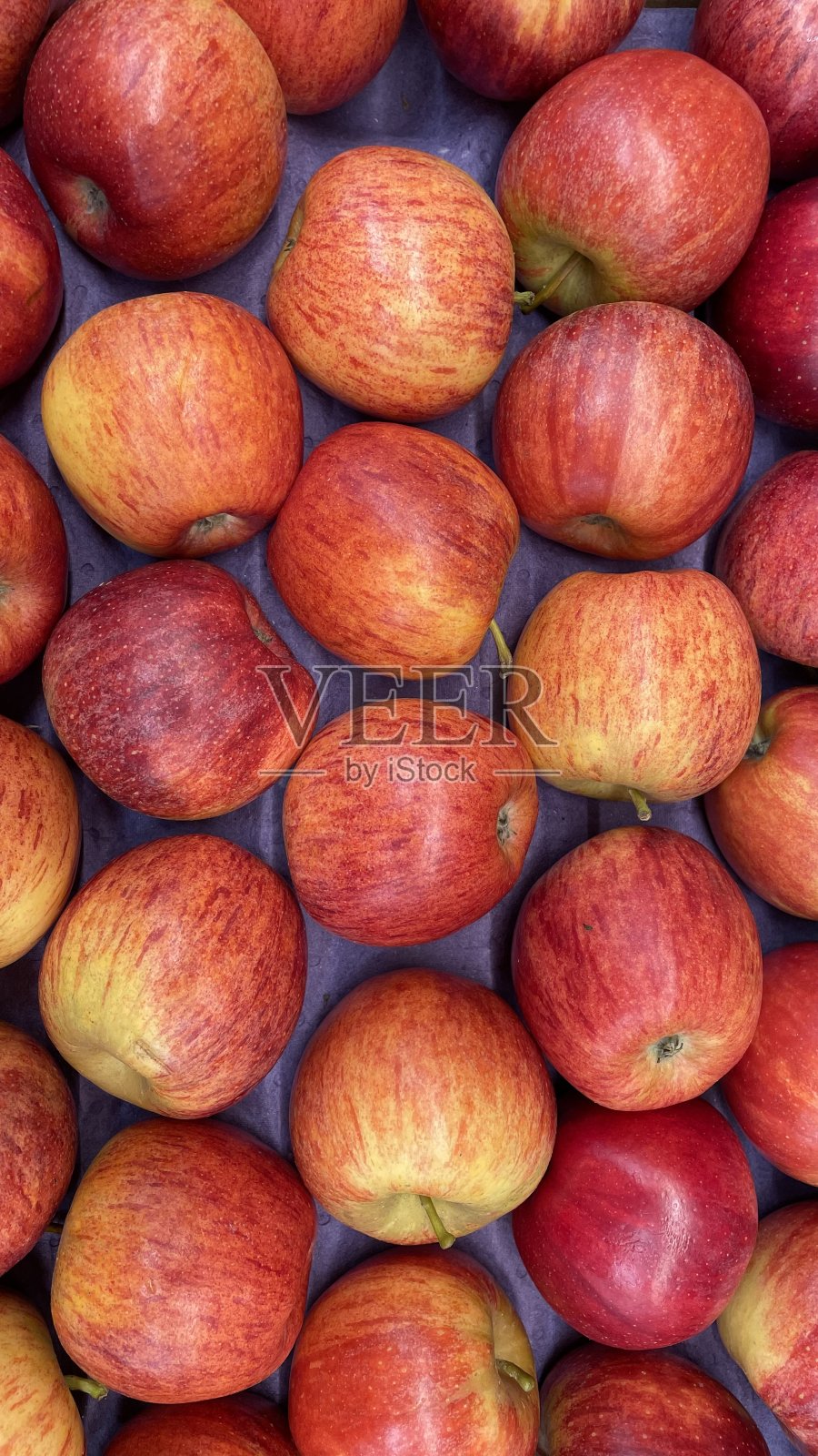 很多红苹果俯视图，垂直照片照片摄影图片