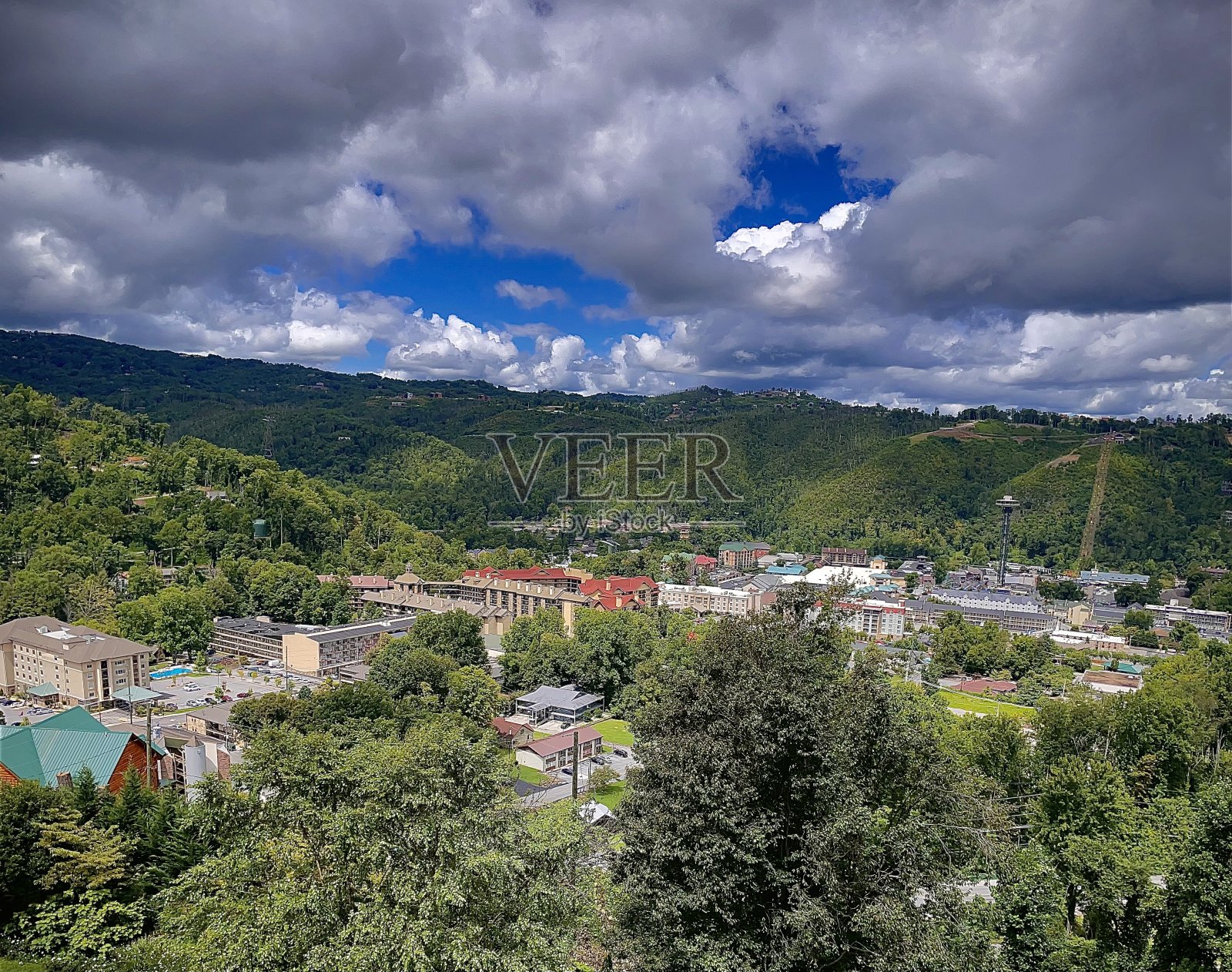 东TN的山脊照片摄影图片