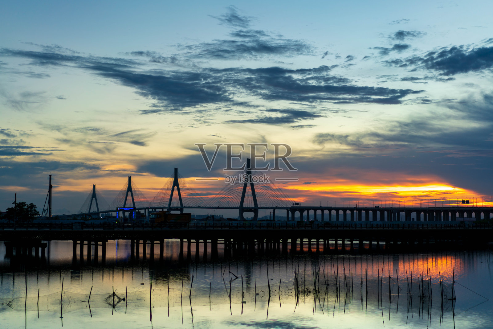 珠海红河桥照片摄影图片