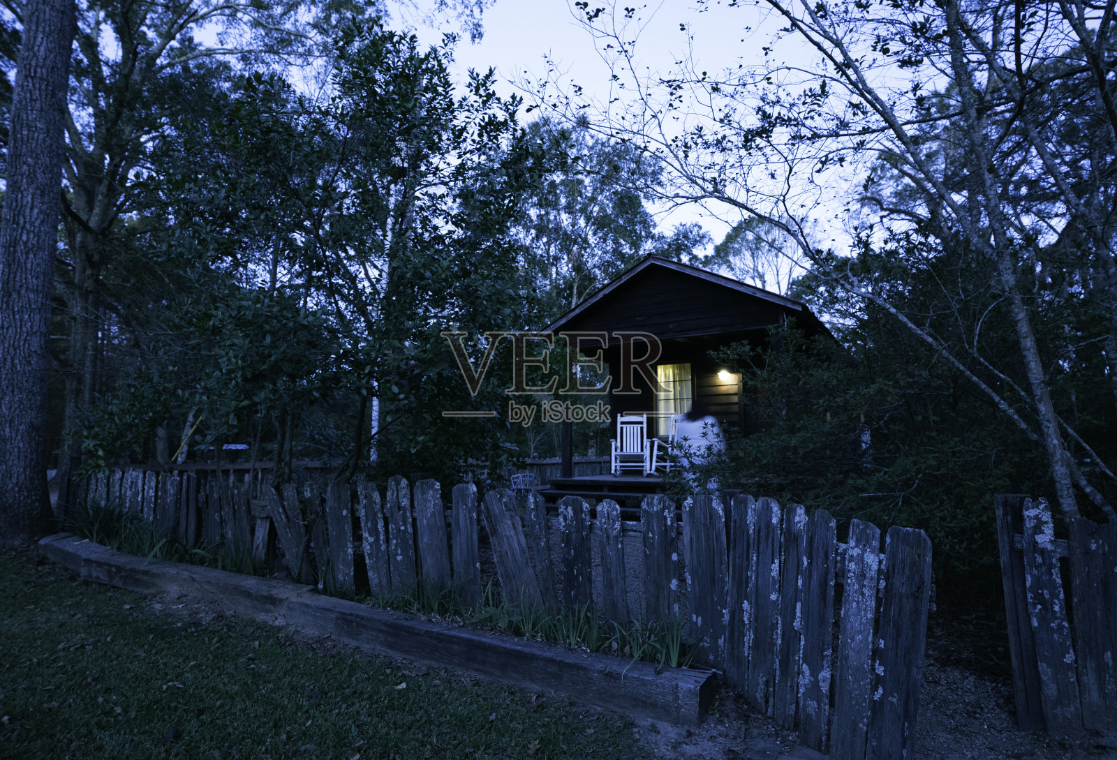 默特尔斯种植园的看门人小屋照片摄影图片