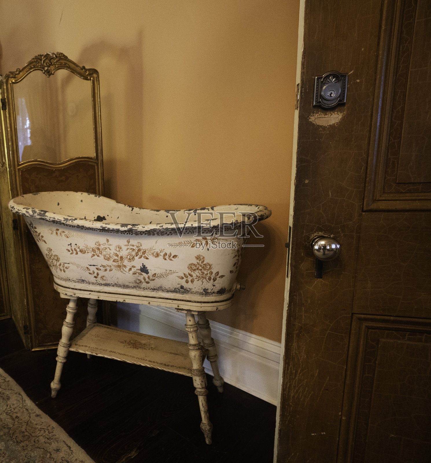 Myrtles种植园的婴儿浴缸照片摄影图片