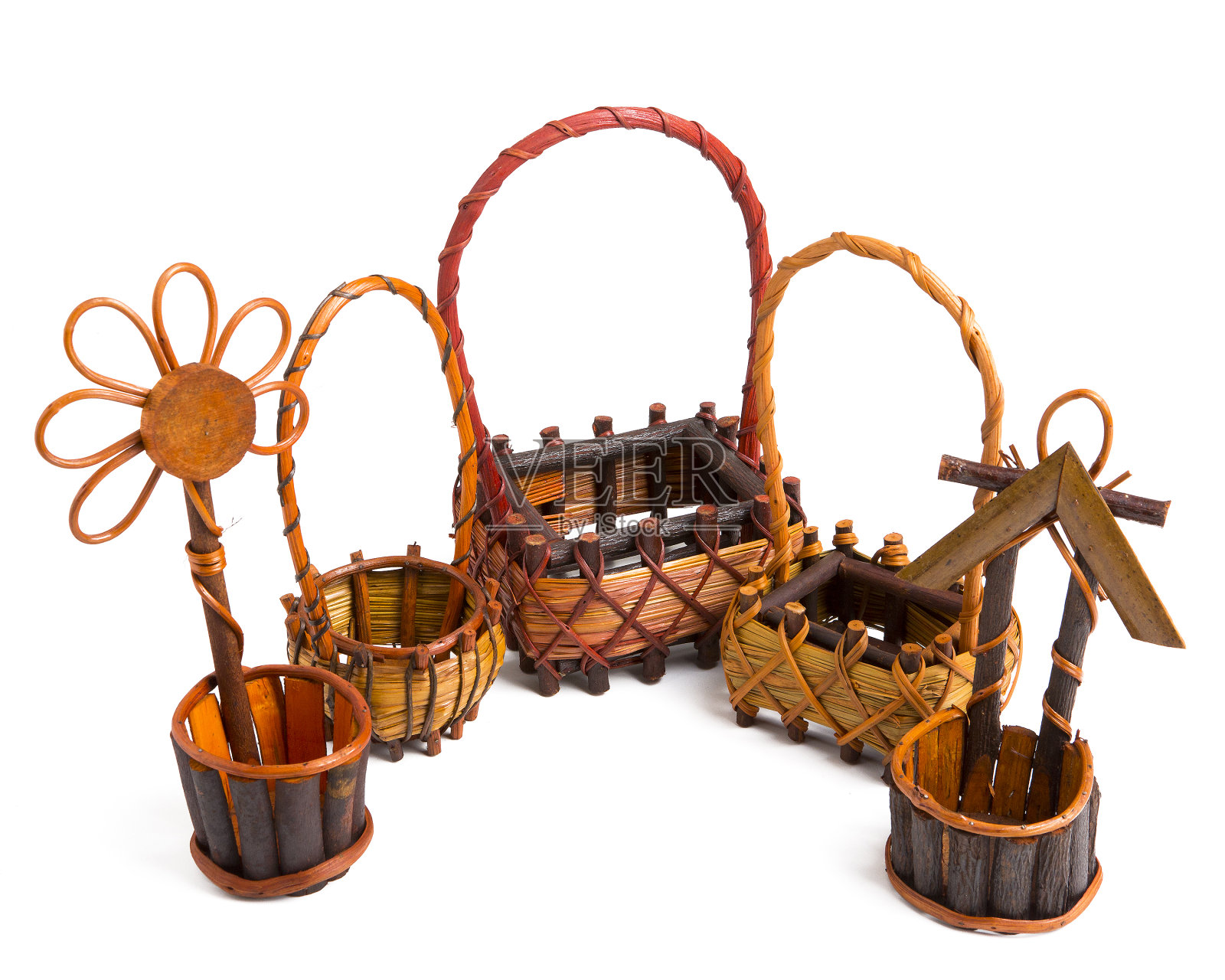 空柳条筐孤白照片摄影图片