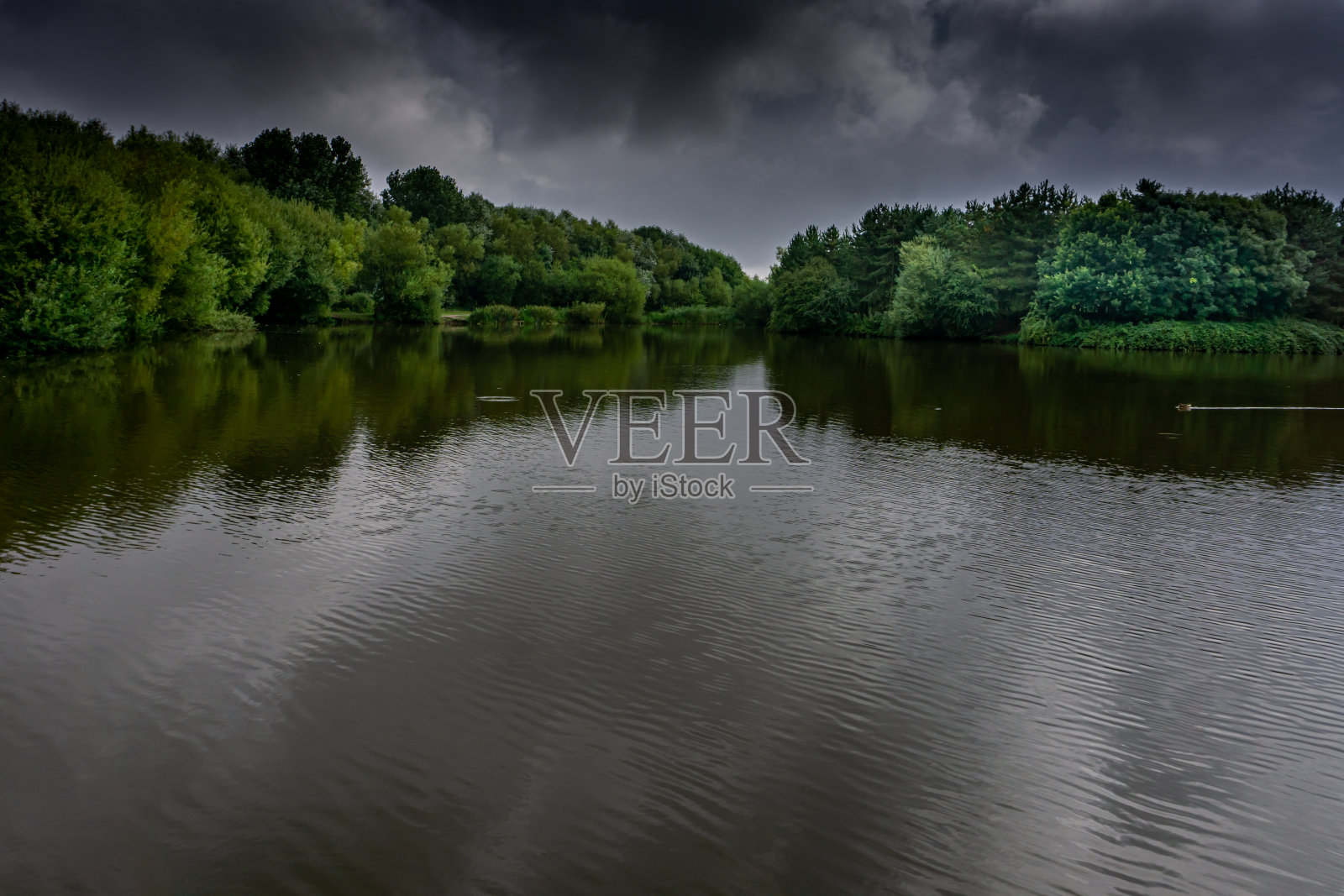 暴风雨的乌云照片摄影图片