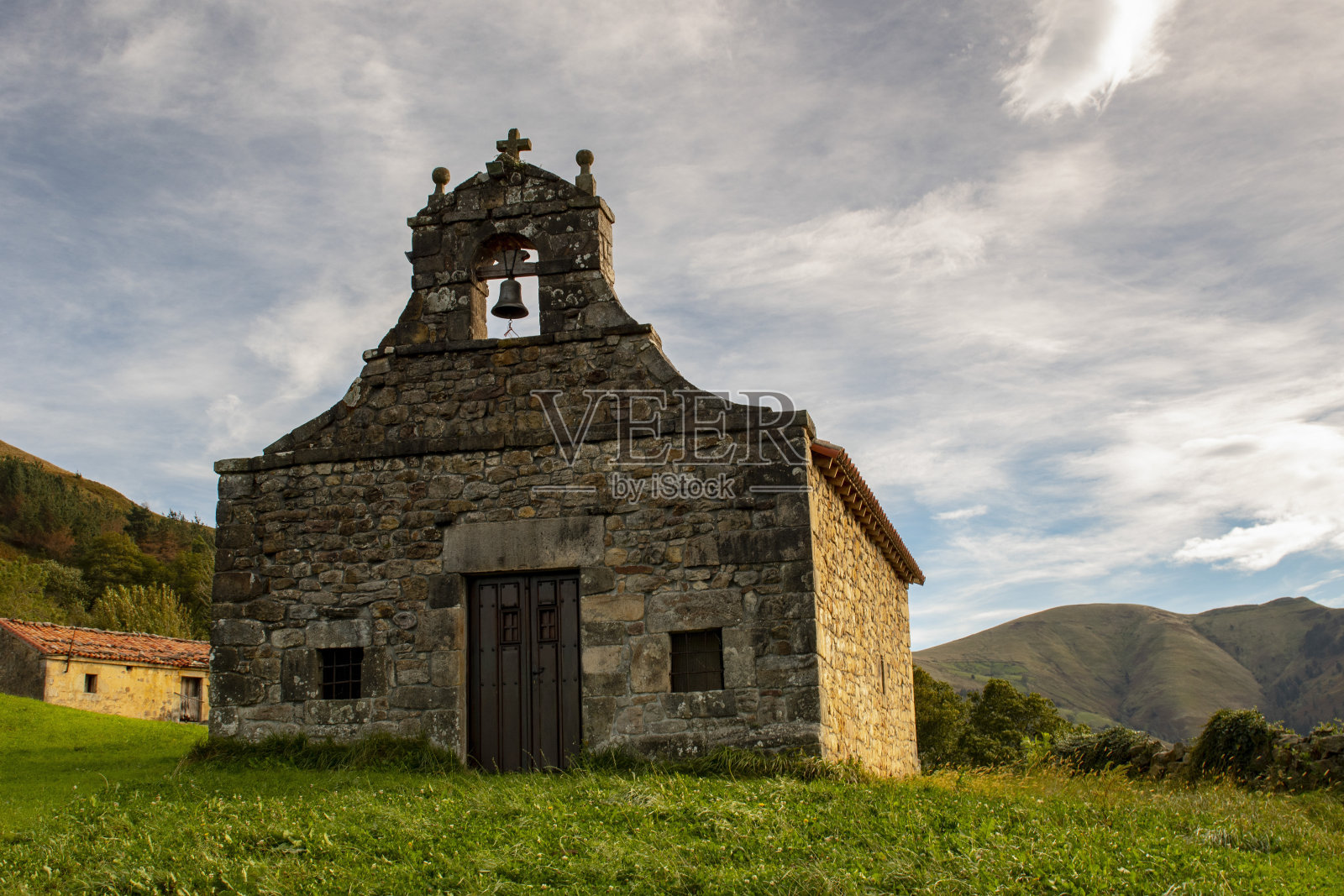 坎塔布里亚的罗马建筑。照片摄影图片