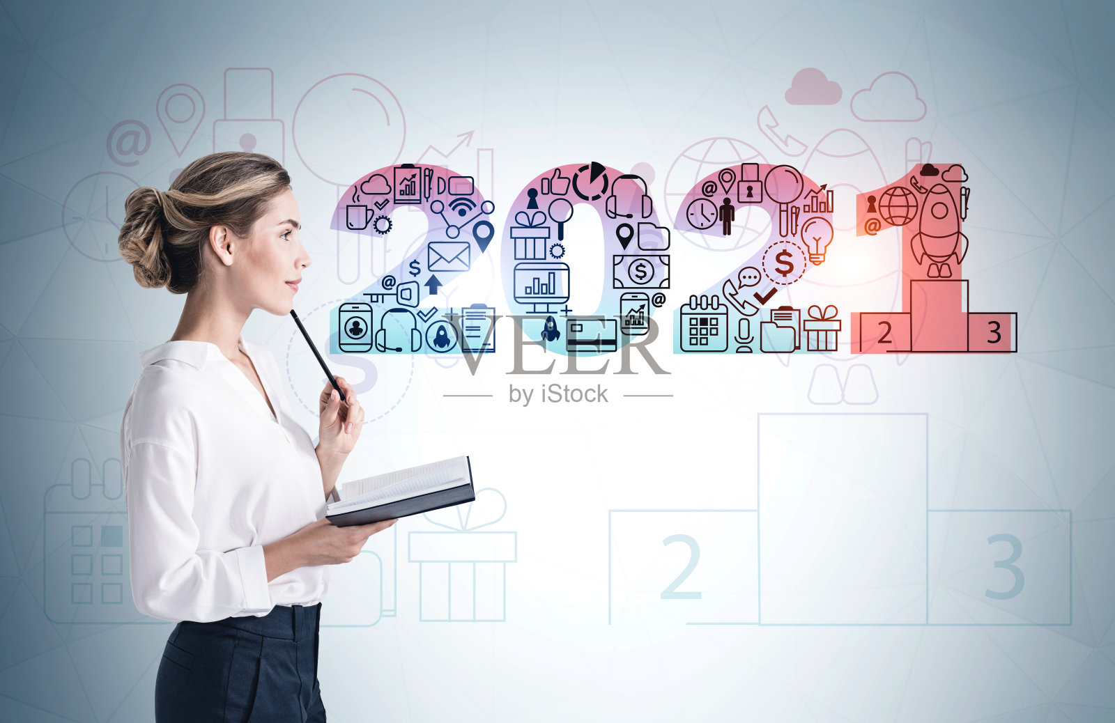 有计划的女人和2021年的草图照片摄影图片