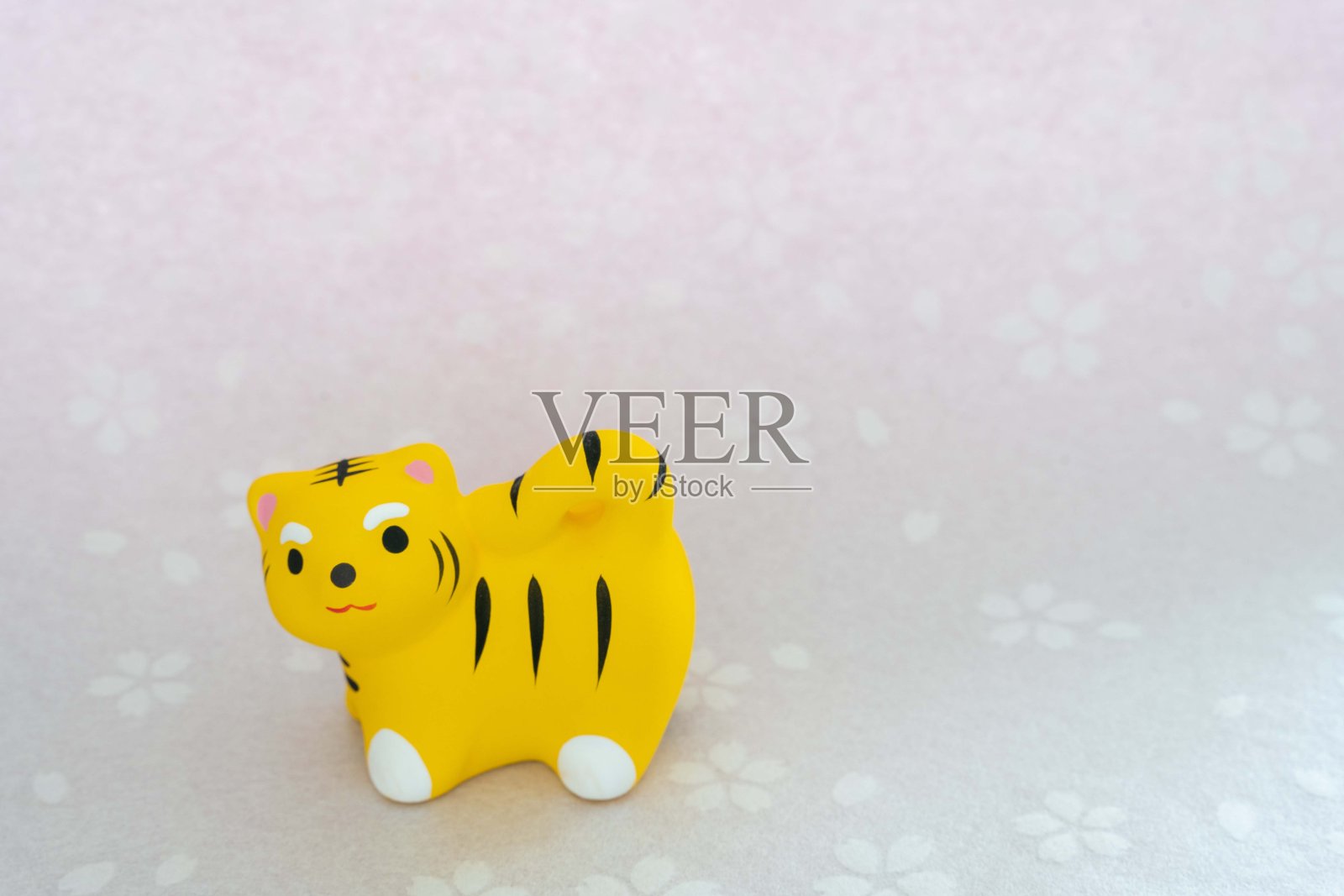 2022年新年贺卡图片(樱花，小，左)照片摄影图片