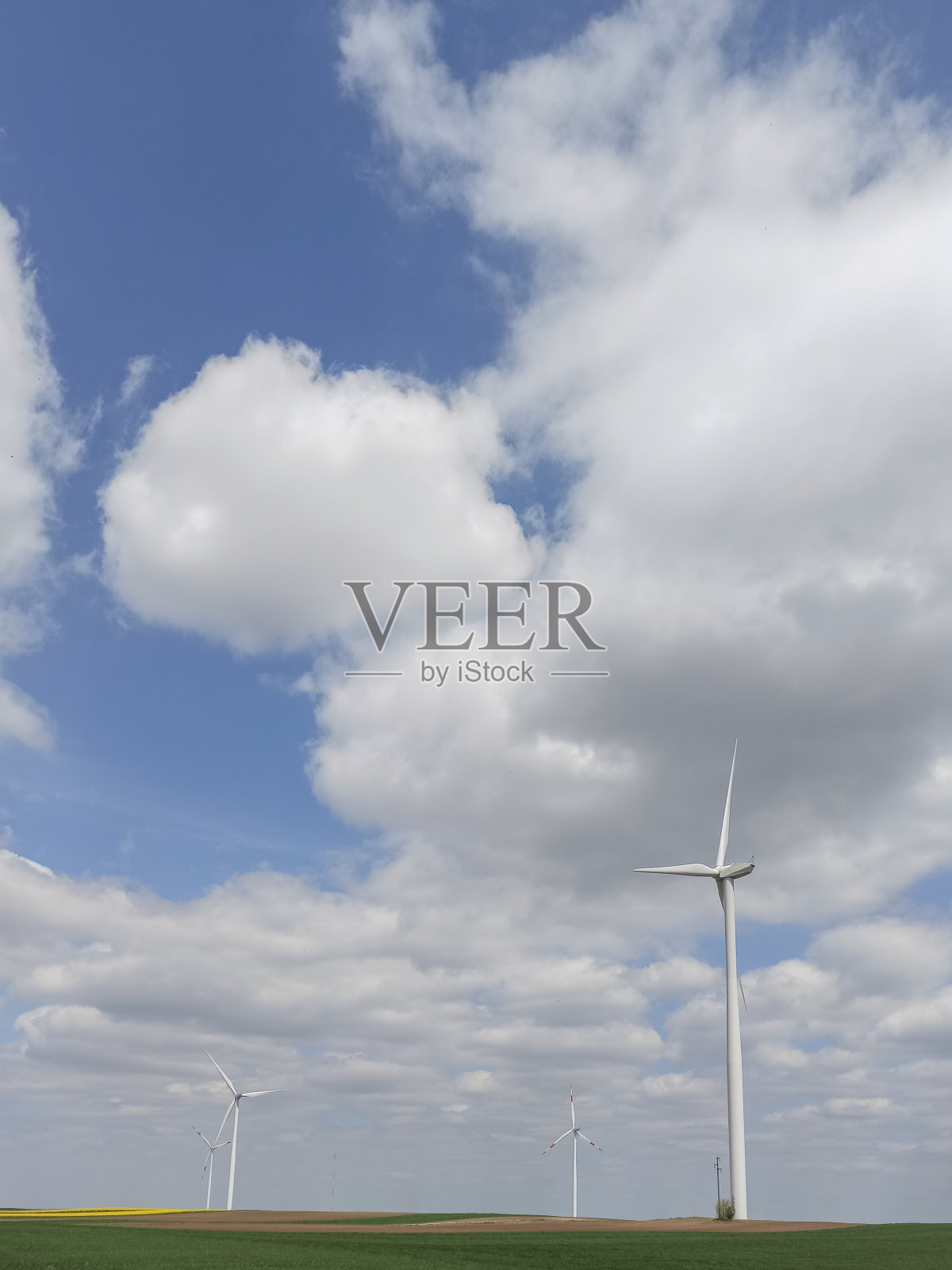 Windmills-making权力照片摄影图片