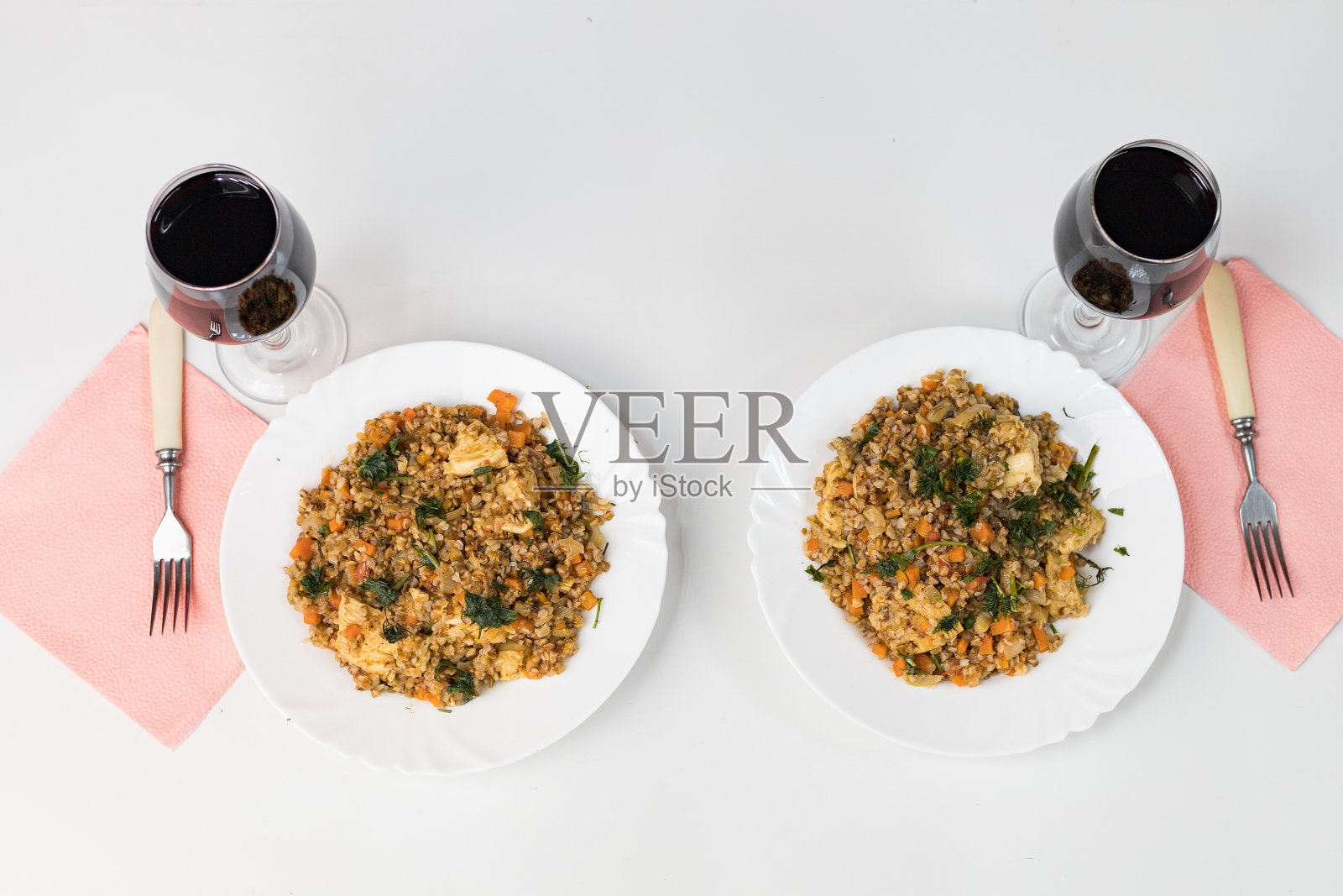 荞麦粥。烹饪食物的背景。复制文本空间。家庭烹饪食谱照片摄影图片