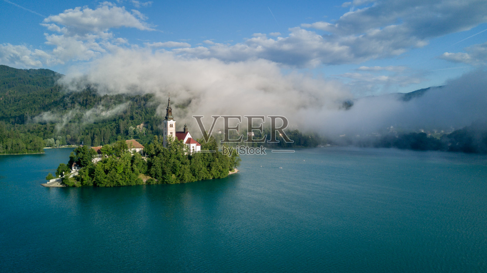斯洛文尼亚布莱克湖岛上的教堂照片摄影图片