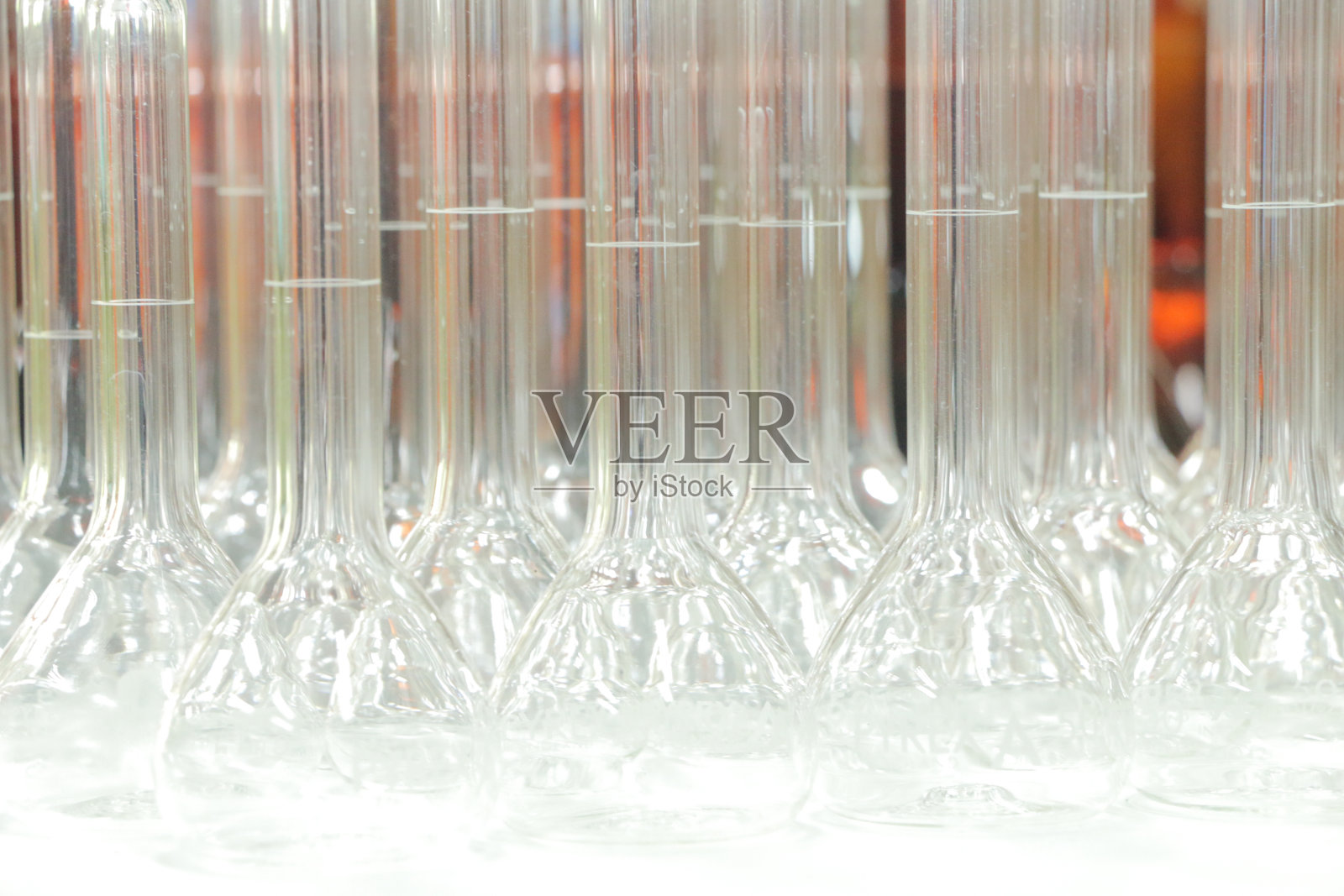 实验室设备背景玻璃器皿照片摄影图片