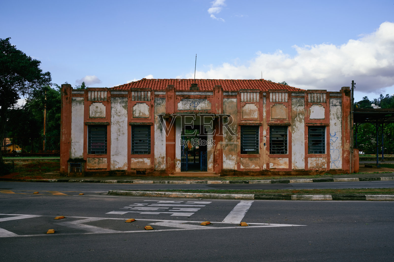 巴西圣保罗Vinhedo市的老铁路照片摄影图片