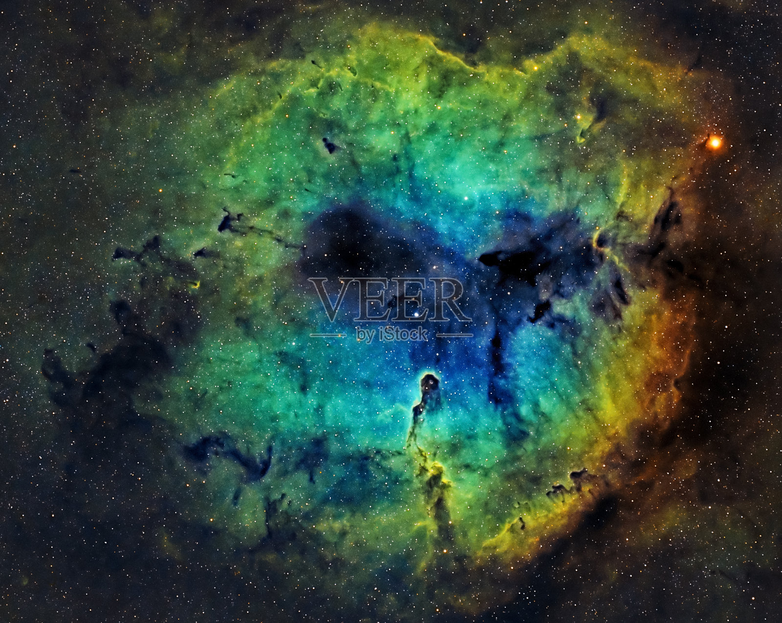 象鼻星云- IC 1396照片摄影图片