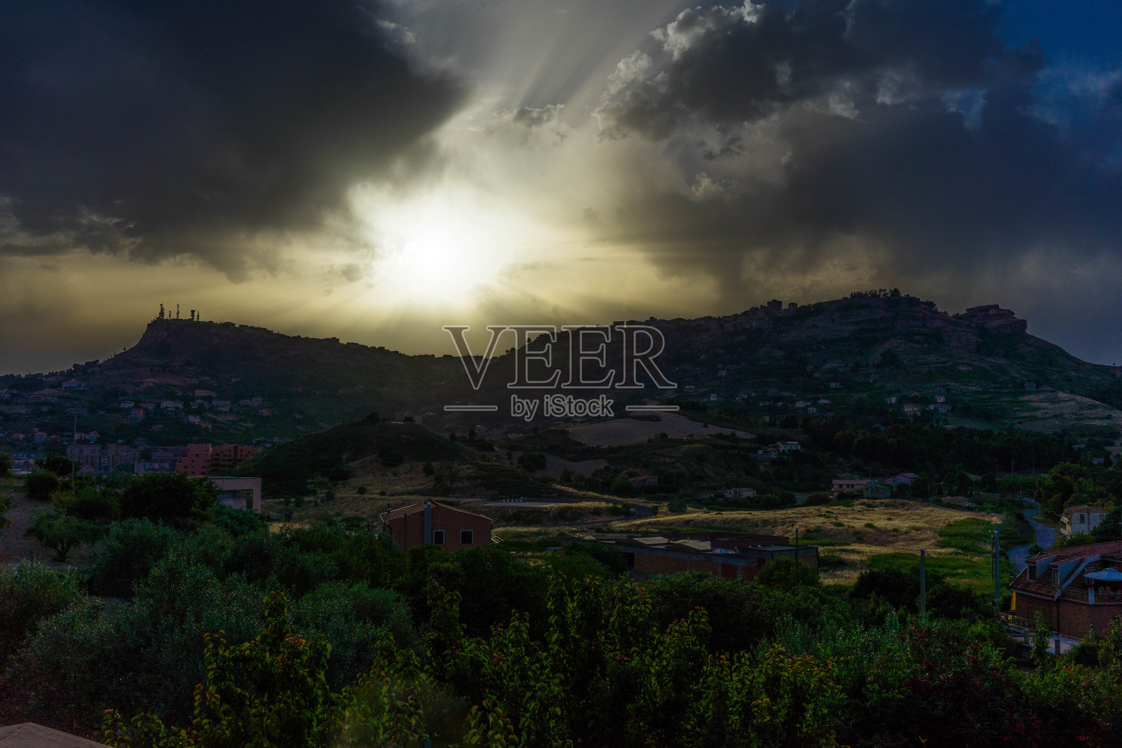 日落在Enna照片摄影图片