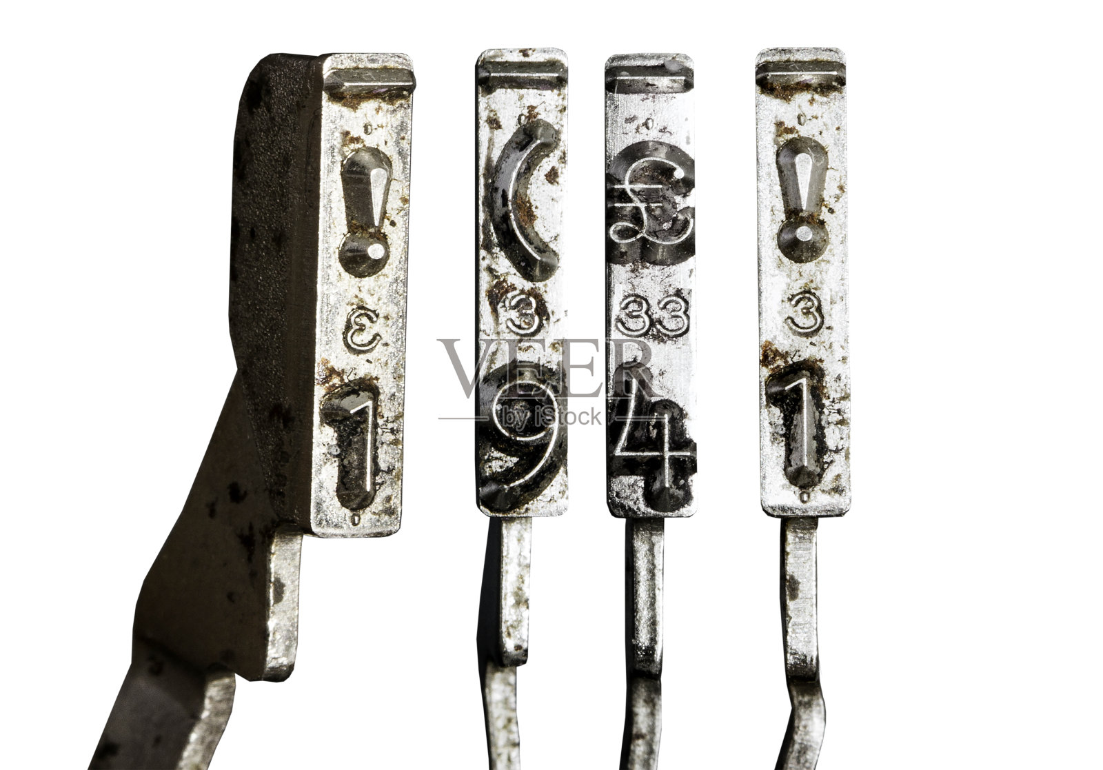 印有1941年字样的老式打字机锤子被孤立了照片摄影图片