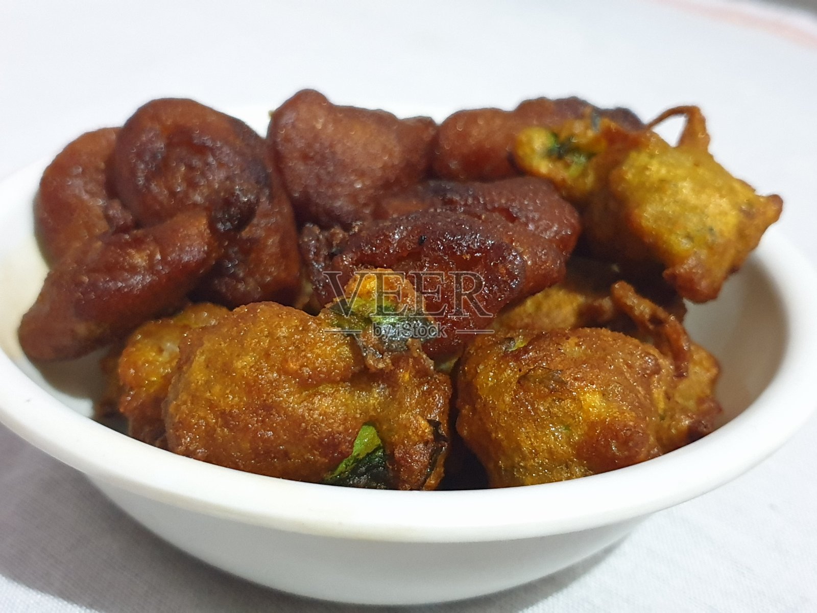 碗里有甜扁豆照片摄影图片