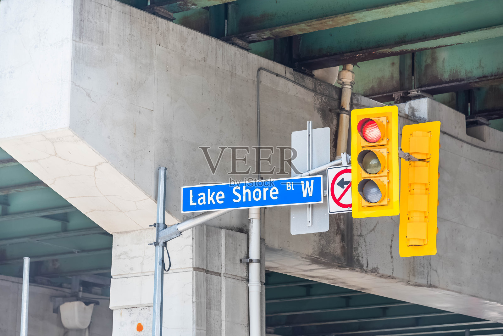 湖滨西街。照片摄影图片